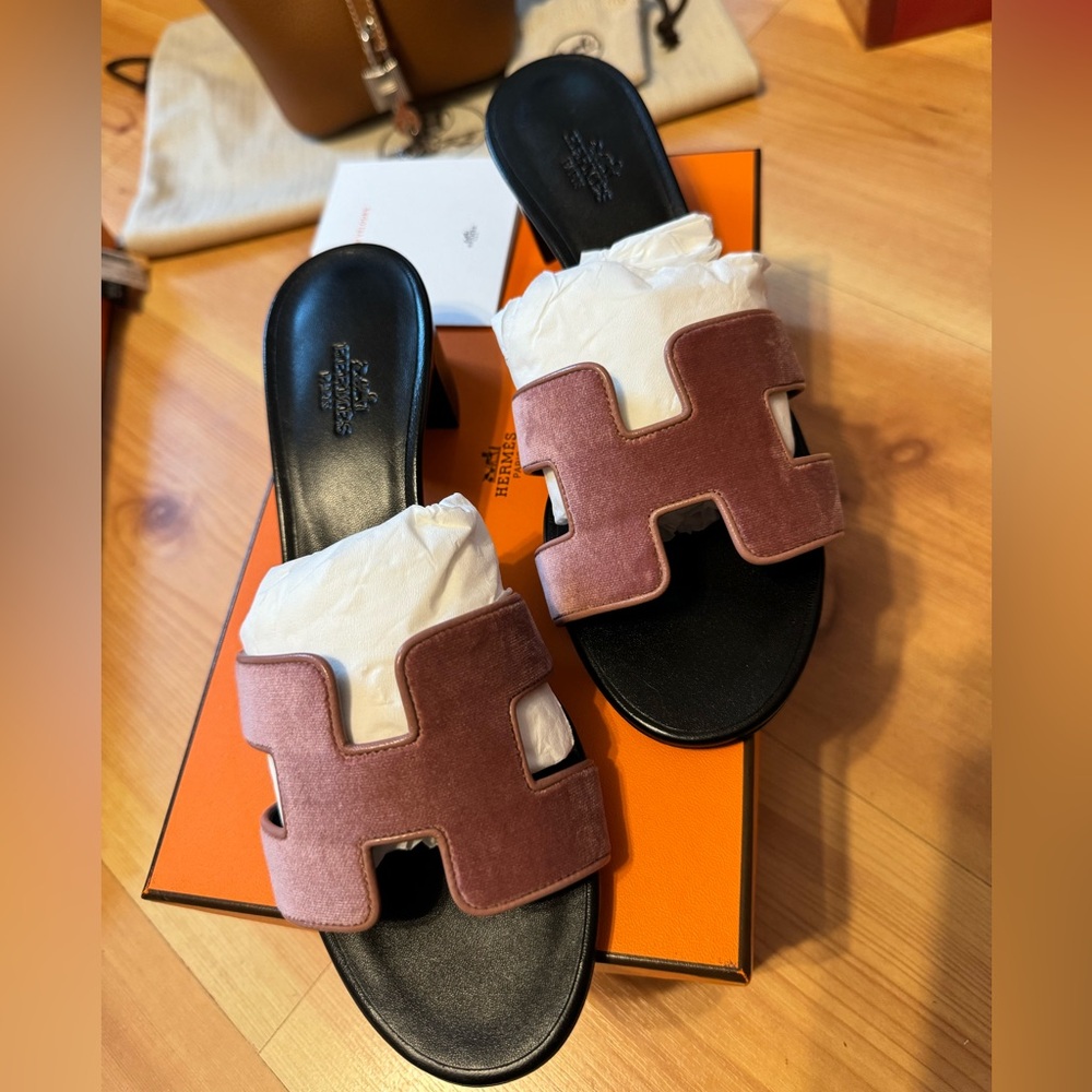 NWT Hermès Oasis sandals polyster